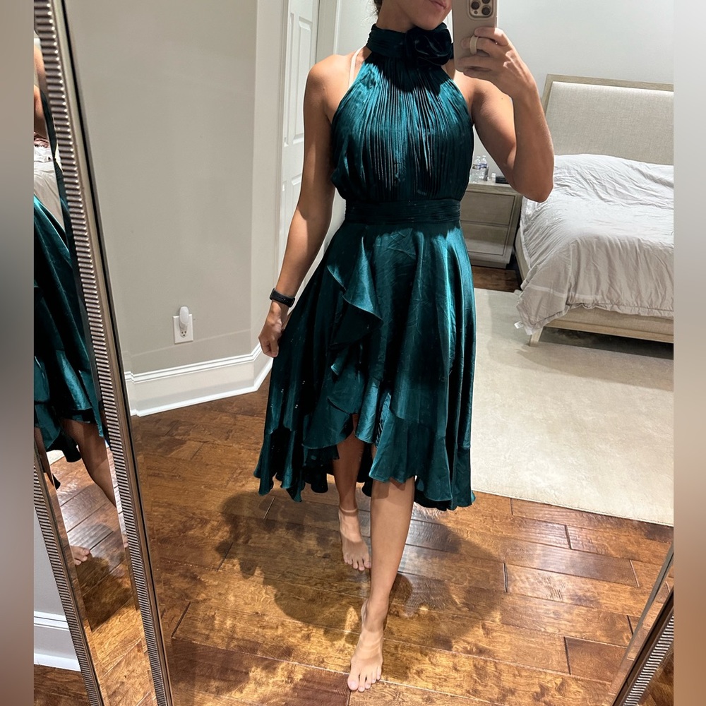 Mac Duggal HALTER NECK FLOWER DETAIL RUFFLED MIDI DRESS - Picture 4 of 12